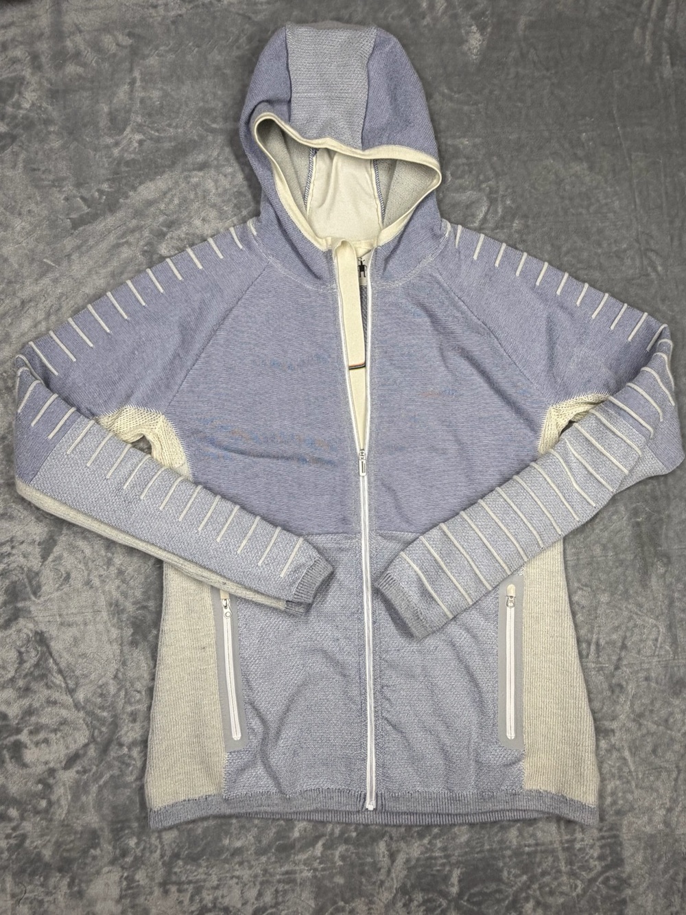 Smartwool Periwinkle and Cream Hooded Sweater Zip Up Jacket